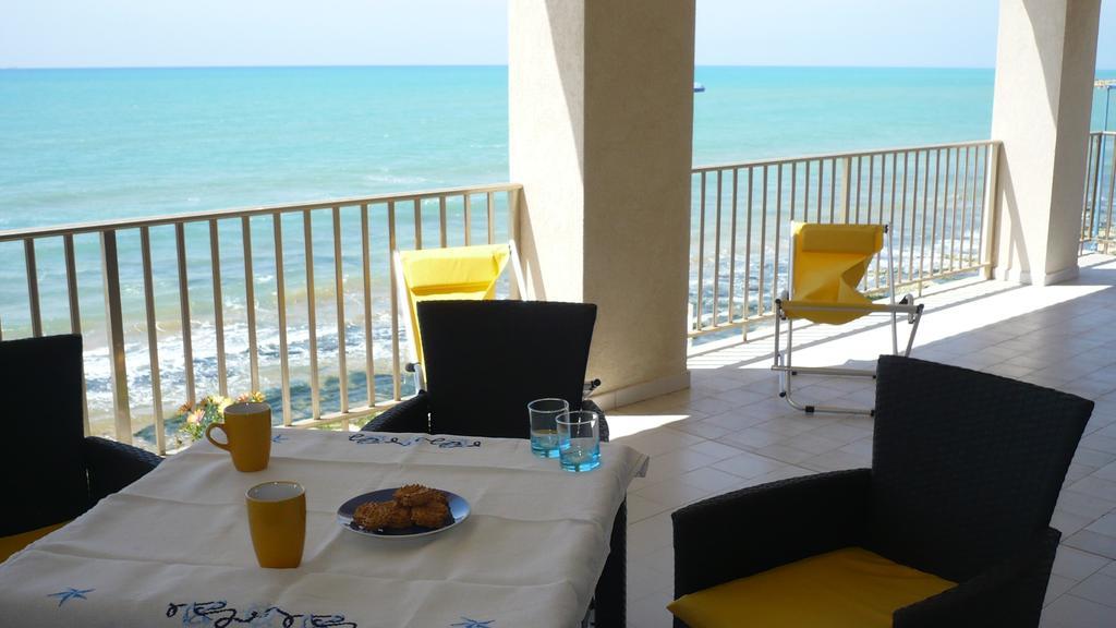 Апартаменты Casa Sul Mare Con Vista Mozzafiato Донналуката Экстерьер фото